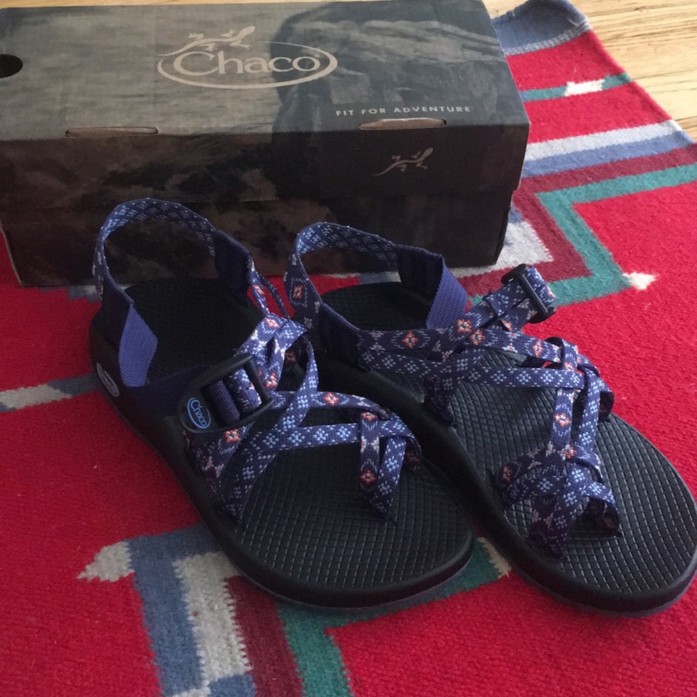 Women’s Chacos ZX2 classic size 6